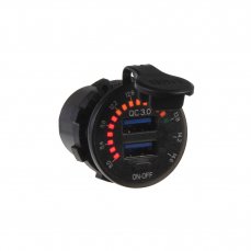 2x USB charger QC3.0, voltmeter with analogue indication in panel