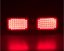 Pohled na rozsvícený červený LED predátor