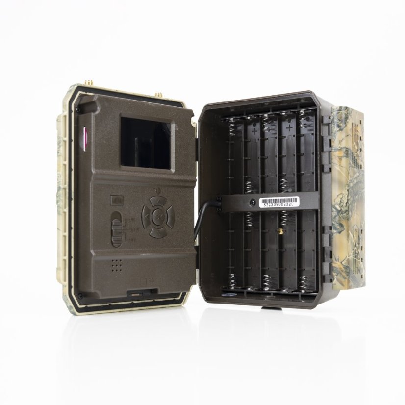 PNI Hunting 400C PRO 24MP Game Camera Kit with 18Ah Battery and Power Cable