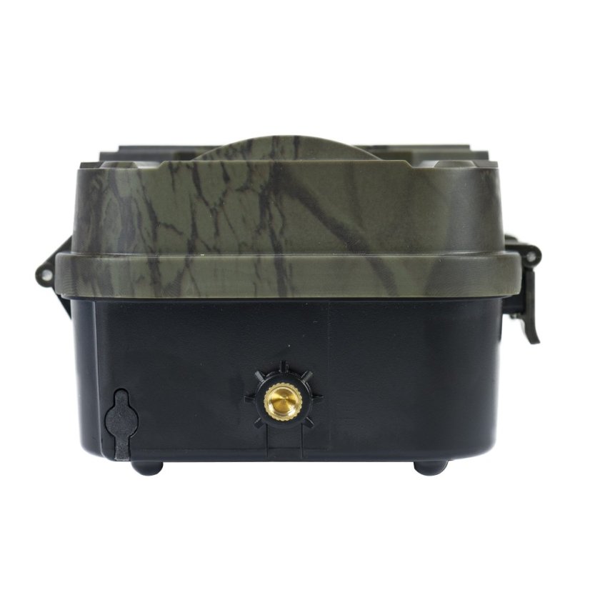 PNI Hunting 550C Game Camera with 4G LTE Internet Connectivity, including an 8000 mAh rechargeable battery