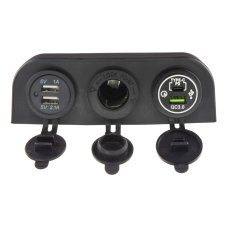 Trojitá zásuvka s panelem CL, 3x USB + 1x USB-C nabíjačka