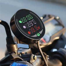 Voltmeter s teplomerom, hodinami a USB nabíjačkou na motocykel