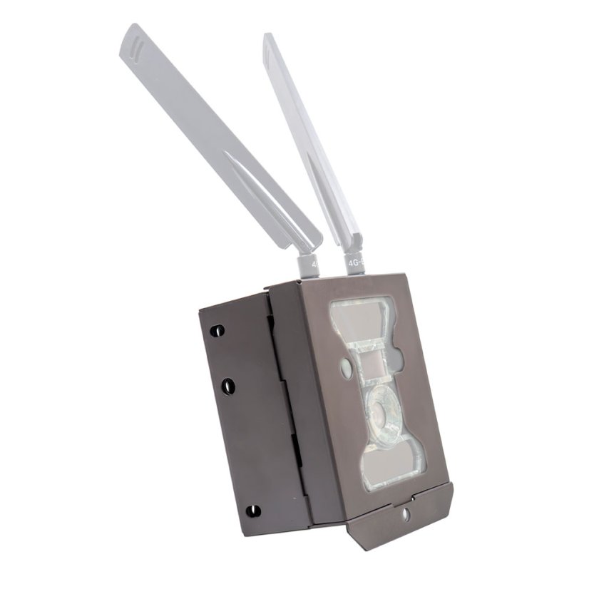 The PNI Hunting 400C PRO 24 MP game camera kit includes a housing and a security cable