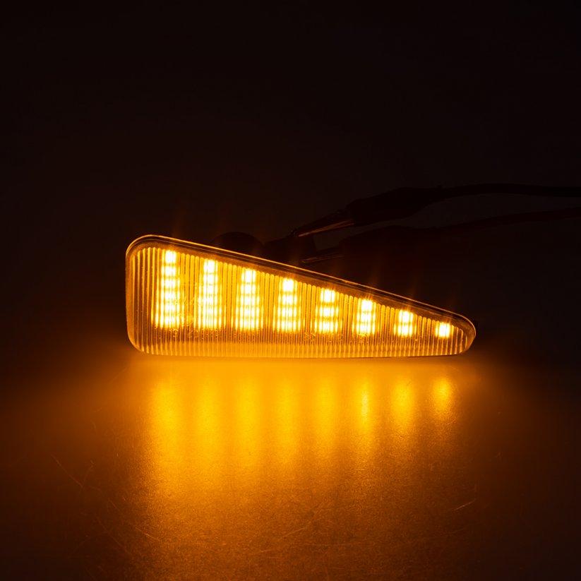 LED dynamic turn signals Dacia Sandero
