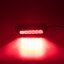 Pohľad na rozsvietený červený LED predátor