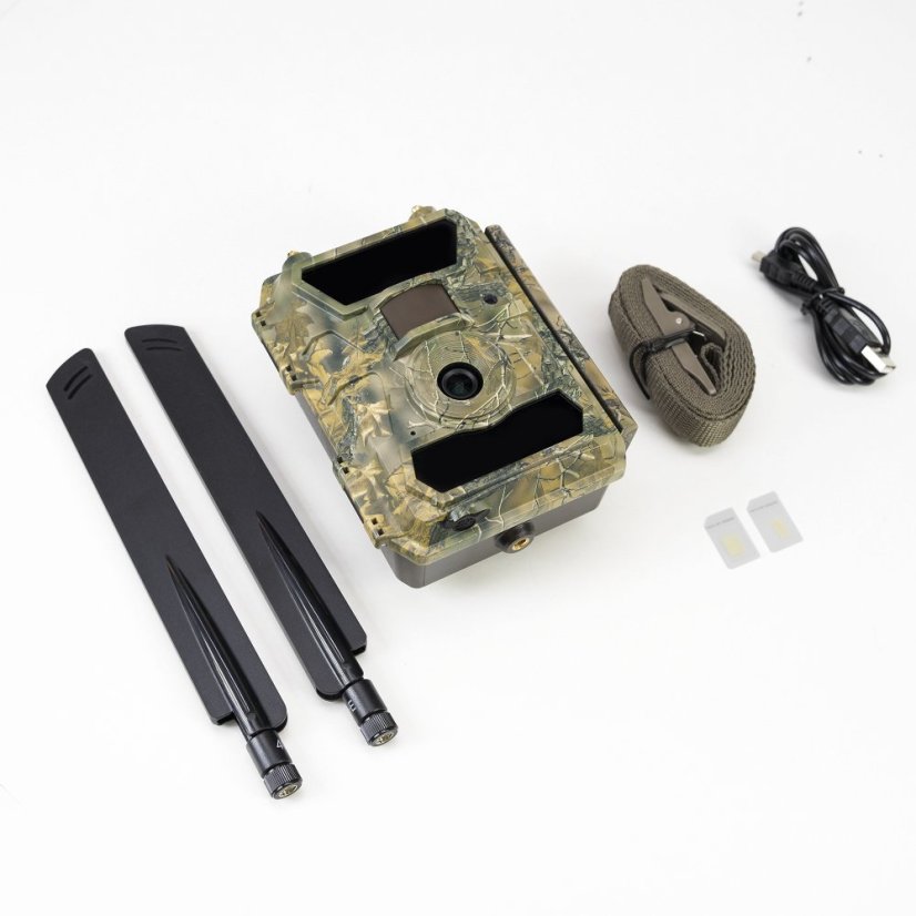PNI Hunting 400C Game Camera Kit: protective case, security cable, 7.2 Ah battery, and power cable