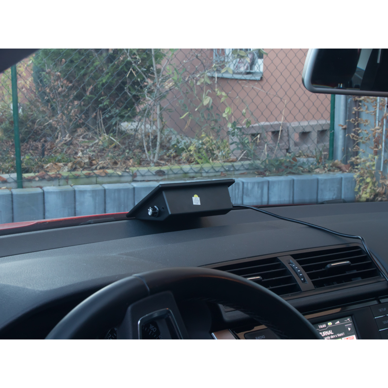 LED flashing module mounted in the vehicle
