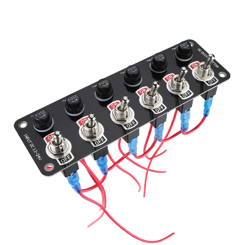 Panel s 6x spínači + 6x pojistky, 12/24V